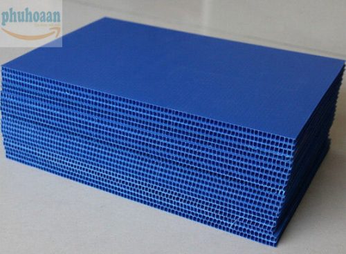 Tấm nhựa danpla màu xanh tím Phú Hòa An cam kết bền chắc