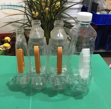 Chai nhựa đựng dầu ăn dẹt 1,05 lít - 1,2 lít - 1,4 lít - 1,6 lít - 1,8 lít
