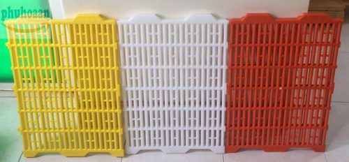 Kích thước tấm lót sàn chuồng chó trên thị trường