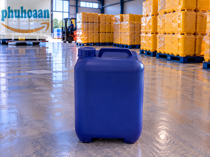 Mua can nhựa 20 lít màu xanh quai thẳng giá rẻ