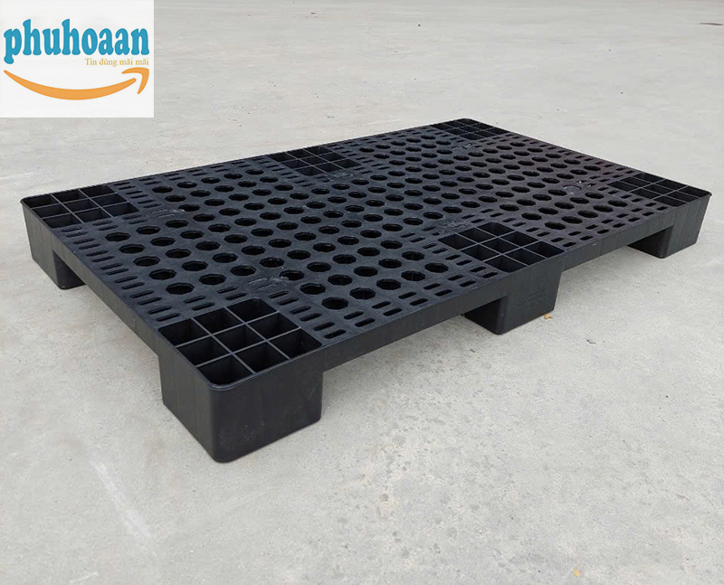 Pallet nhựa PL04LS màu đen giá rẻ
