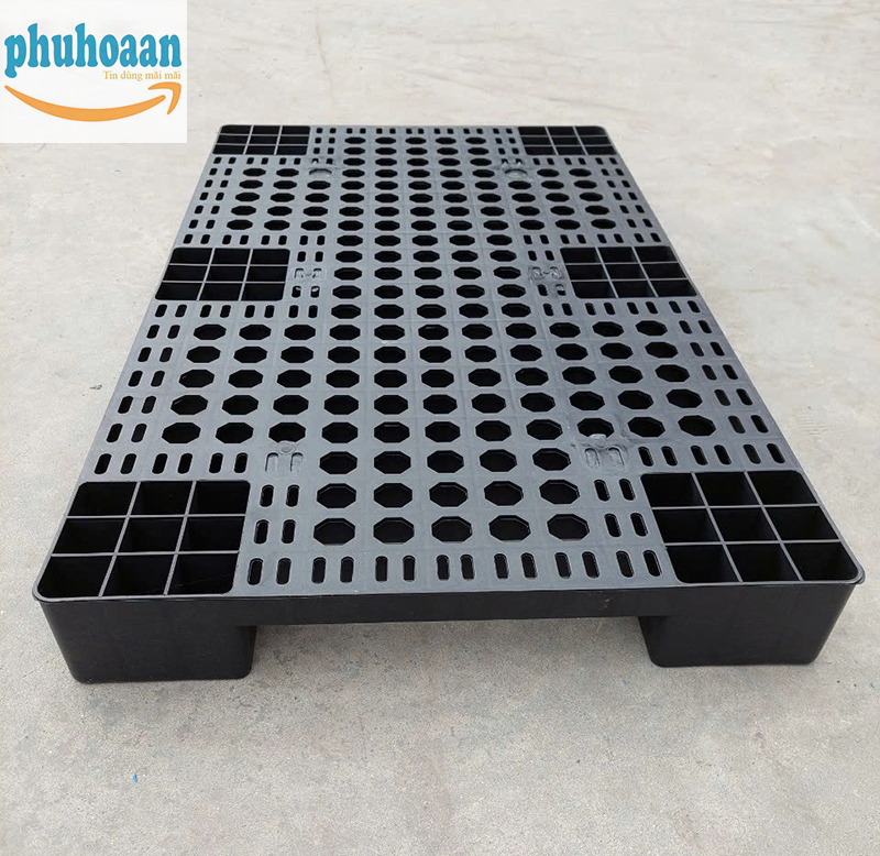 Pallet nhựa PL04LS màu đen giá rẻ
