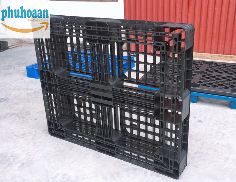 Pallet nhựa PL08LK màu đen giá rẻ